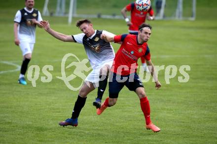 Fussball. 2. Klasse A. Baldramsdorf gegen Sachsenburg Kickers.    Gregor Michael Rogl (Baldramsdorf),   Roman Stefan Gaspersic (Sachsenburg Kickers). Baldramsdorf, 30.4.2022.
Foto: Kuess 
---
pressefotos, pressefotografie, kuess, qs, qspictures, sport, bild, bilder, bilddatenbank