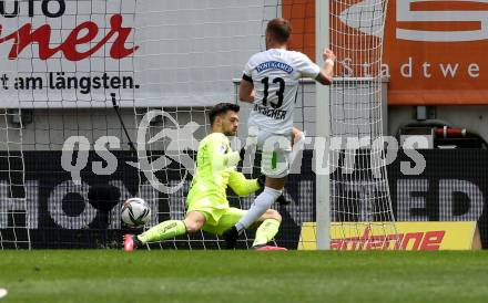 Fussball Bundesliga. Play-off. SK Austria Klagenfurt gegen SK Sturm Graz.  Phillip Menzel,  (Klagenfurt),  Jakob Jantscher (Graz). Klagenfurt, am 8.5.2022.
Foto: Kuess
www.qspictures.net
---
pressefotos, pressefotografie, kuess, qs, qspictures, sport, bild, bilder, bilddatenbank