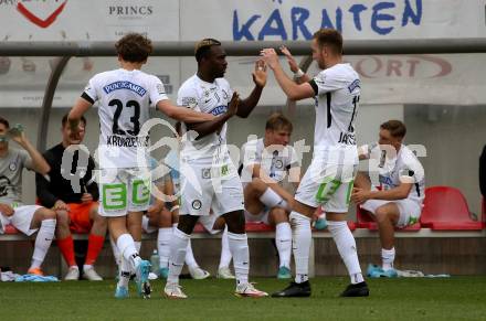 Fussball Bundesliga. Play-off. SK Austria Klagenfurt gegen SK Sturm Graz.  Torjubel Niangbo Dogbole Franck Anderson, Jakob Jantscher (Graz). Klagenfurt, am 8.5.2022.
Foto: Kuess
www.qspictures.net
---
pressefotos, pressefotografie, kuess, qs, qspictures, sport, bild, bilder, bilddatenbank