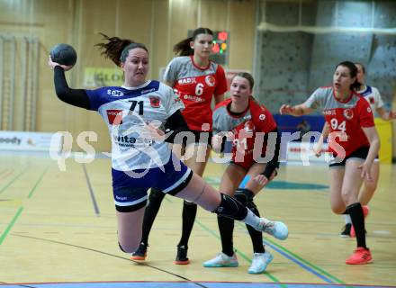 Handball Frauen. SC witasek Ferlach/Feldkirchen gegen WAT Atzgersdorf. Luna Voncina,  (Ferlach/Feldkirchen),  Alina Bohnen (Atzgersdorf). Ferlach, am 11.5.2022.
Foto: Kuess
---
pressefotos, pressefotografie, kuess, qs, qspictures, sport, bild, bilder, bilddatenbank