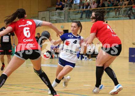 Handball Frauen. SC witasek Ferlach/Feldkirchen gegen WAT Atzgersdorf. Luisa Marina Senitza (Ferlach/Feldkirchen), Anabel Cosic, Johanna Failmayer  (Atzgersdorf). Ferlach, am 11.5.2022.
Foto: Kuess
---
pressefotos, pressefotografie, kuess, qs, qspictures, sport, bild, bilder, bilddatenbank