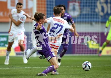 Fussball Bundesliga. Play-off. SK Austria Klagenfurt gegen FK Austria Wien.  Patrick Greil,  (Klagenfurt), Romeo Vucic  (Wien). Klagenfurt, am 15.5.2022.
Foto: Kuess
www.qspictures.net
---
pressefotos, pressefotografie, kuess, qs, qspictures, sport, bild, bilder, bilddatenbank