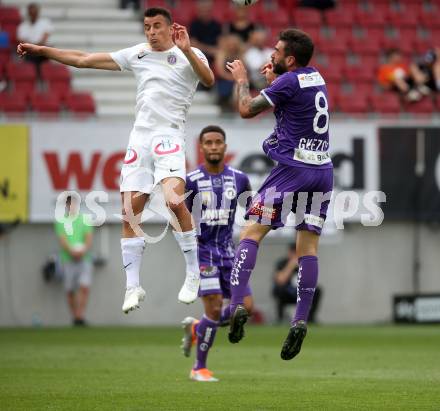 Fussball Bundesliga. Play-off. SK Austria Klagenfurt gegen FK Austria Wien.  Kosmas Gkezos, (Klagenfurt),  Manfred Fischer  (Wien). Klagenfurt, am 15.5.2022.
Foto: Kuess
www.qspictures.net
---
pressefotos, pressefotografie, kuess, qs, qspictures, sport, bild, bilder, bilddatenbank