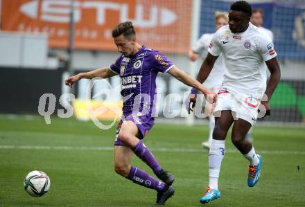 Fussball Bundesliga. Play-off. SK Austria Klagenfurt gegen FK Austria Wien.  Till Sebastian Schumacher,  (Klagenfurt),  Noah Ohio (Wien). Klagenfurt, am 15.5.2022.
Foto: Kuess
www.qspictures.net
---
pressefotos, pressefotografie, kuess, qs, qspictures, sport, bild, bilder, bilddatenbank