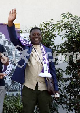 Fussball Bundesliga. Play-off. SK Austria Klagenfurt gegen FK Austria Wien.  Legendentreffen.    Kasim Ramadhani. Klagenfurt, am 15.5.2022.
Foto: Kuess
www.qspictures.net
---
pressefotos, pressefotografie, kuess, qs, qspictures, sport, bild, bilder, bilddatenbank