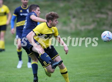 Fussball. 1. Klasse D. Bad St. Leonhard gegen DSG Ferlach.  David Pabst (Bad St. Leonhard),  Thomas Schmautz  (Ferlach). Bad St. Leonhard, 28.5.2022.
Foto: Kuess
---
pressefotos, pressefotografie, kuess, qs, qspictures, sport, bild, bilder, bilddatenbank