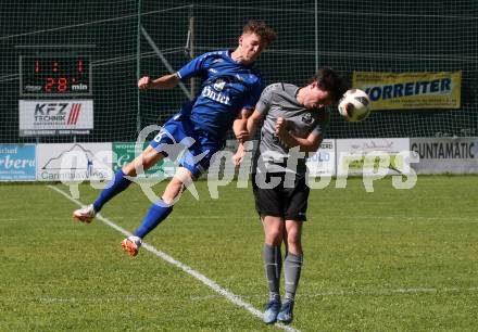 Fussball 1. Klasse C. Oberes Metnitztal gegen Treibach 1b.  Jakob Gabriel Holzer (Metnitztal),  Stefan Petutschnig (Treibach).  Grades, am 4.6.2022.
Foto: Kuess
---
pressefotos, pressefotografie, kuess, qs, qspictures, sport, bild, bilder, bilddatenbank