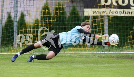 Fussball. 1. Klasse D. Bad St. Leonhard gegen DSG Ferlach. Mario Tomic  (Ferlach). Bad St. Leonhard, 28.5.2022.
Foto: Kuess
---
pressefotos, pressefotografie, kuess, qs, qspictures, sport, bild, bilder, bilddatenbank