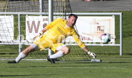 Fussball Kaerntner Liga. Koettmannsdorf gegen Maria Saal.   Alexander Schenk (Koettmannsdorf). Koettmannsdorf, am 11.6.2022.
Foto: Kuess
---
pressefotos, pressefotografie, kuess, qs, qspictures, sport, bild, bilder, bilddatenbank