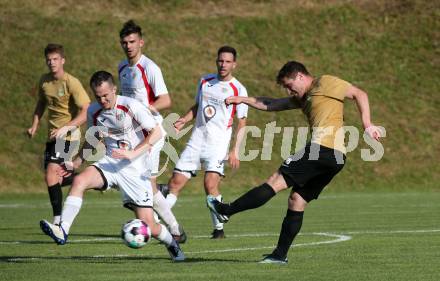 Fussball. KFV-Cup. Koettmannsdorf gegen Gmuend.   Nace Erzen (Koettmannsdorf),  Maximilian Kohlmaier (Gmuend). Koettmannsdorf, 19.6.2022.
Foto: Kuess

---
pressefotos, pressefotografie, kuess, qs, qspictures, sport, bild, bilder, bilddatenbank