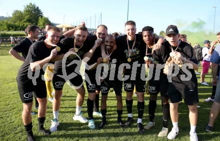 Fussball. KFV-Cup. Koettmannsdorf gegen Gmuend. Jubel Michael Jakopitsch, Stephan Borovnik, Tyrone Marcel Mc Cargo, Luka Djukic, Confidence Eboigbe Osawe,  (Koettmannsdorf). Koettmannsdorf, 19.6.2022.
Foto: Kuess

---
pressefotos, pressefotografie, kuess, qs, qspictures, sport, bild, bilder, bilddatenbank