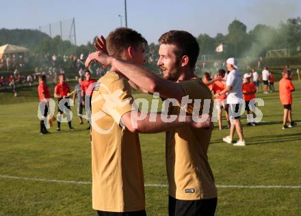 Fussball. KFV-Cup. Koettmannsdorf gegen Gmuend.  Jubel Nicolas Manuel Modritz, Fabian Janschitz  (Koettmannsdorf). Koettmannsdorf, 19.6.2022.
Foto: Kuess

---
pressefotos, pressefotografie, kuess, qs, qspictures, sport, bild, bilder, bilddatenbank