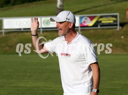 Fussball. KFV-Cup. Koettmannsdorf gegen Gmuend.  Trainer Rudolf Perz   (Koettmannsdorf). Koettmannsdorf, 19.6.2022.
Foto: Kuess

---
pressefotos, pressefotografie, kuess, qs, qspictures, sport, bild, bilder, bilddatenbank