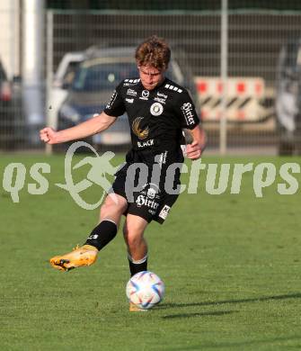 Fussball Testspiel. SK Austria Klagenfurt gegen VSV.  Moritz Berg (Klagenfurt). Klagenfurt, am 29.6.2022.
Foto: Kuess
www.qspictures.net
---
pressefotos, pressefotografie, kuess, qs, qspictures, sport, bild, bilder, bilddatenbank