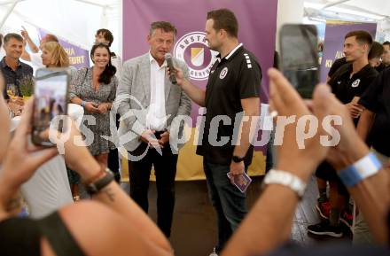 Fussball Bundesliga. Saison Kick-off 2022/23. SK Austria Klagenfurt.   Buergermeister Christian Scheider, Patrick Jochum. Klagenfurt, am 5.7.2022.
Foto: Kuess
---
pressefotos, pressefotografie, kuess, qs, qspictures, sport, bild, bilder, bilddatenbank