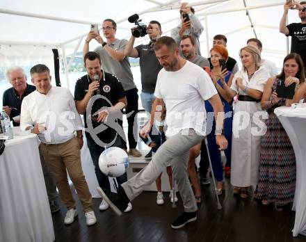 Fussball Bundesliga. Saison Kick-off 2022/23. SK Austria Klagenfurt.  Zeljko Karajica . Klagenfurt, am 5.7.2022.
Foto: Kuess
---
pressefotos, pressefotografie, kuess, qs, qspictures, sport, bild, bilder, bilddatenbank