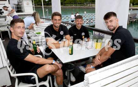 Fussball Bundesliga. Saison Kick-off 2022/23. SK Austria Klagenfurt.   Till Schumacher, Thorsten Mahrer, Christopher Wernitznig, Phillip Menzel. Klagenfurt, am 5.7.2022.
Foto: Kuess
---
pressefotos, pressefotografie, kuess, qs, qspictures, sport, bild, bilder, bilddatenbank