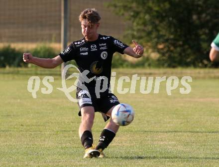 Fussball Testspiel. SK Austria Klagenfurt gegen Moosburg.  Hubert Philipp Griesebner. Moosburg, am 6.7.2022.
Foto: Kuess
---
pressefotos, pressefotografie, kuess, qs, qspictures, sport, bild, bilder, bilddatenbank