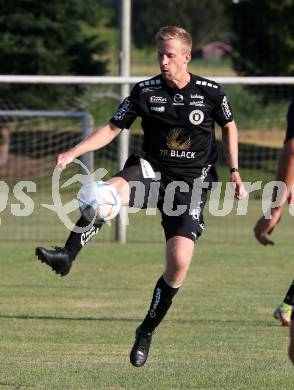 Fussball Testspiel. SK Austria Klagenfurt gegen Moosburg. Christopher Cvetko . Moosburg, am 6.7.2022.
Foto: Kuess
---
pressefotos, pressefotografie, kuess, qs, qspictures, sport, bild, bilder, bilddatenbank