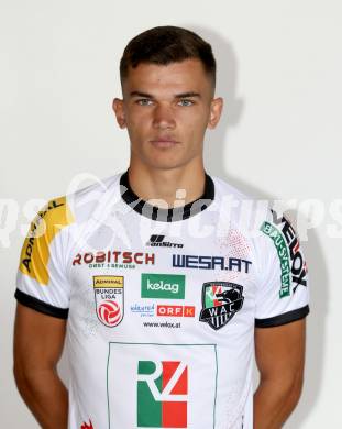 Fussball. Bundesliga. WAC. Mannschaftsfototermin. Portrait.  Adis Jasic.  Wolfsberg 8.7.2022.
Foto: Kuess
---
pressefotos, pressefotografie, kuess, qs, qspictures, sport, bild, bilder, bilddatenbank