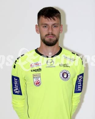 Fussball. Bundesliga. Austria Klagenfurt. Mannschaftsfototermin. Portrait.  Phillip Menzel.  Klagenfurt 8.7.2022.
Foto: Kuess
---
pressefotos, pressefotografie, kuess, qs, qspictures, sport, bild, bilder, bilddatenbank