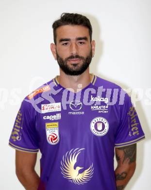 Fussball. Bundesliga. Austria Klagenfurt. Mannschaftsfototermin. Portrait.  Kosmas Gkezos.  Klagenfurt 8.7.2022.
Foto: Kuess
---
pressefotos, pressefotografie, kuess, qs, qspictures, sport, bild, bilder, bilddatenbank