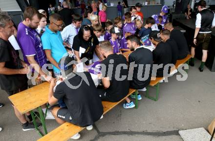 Fussball Viola Kirchtag. SK Austria Klagenfurt. Klagenfurt, am 9.7.2022.
Foto: Kuess
---
pressefotos, pressefotografie, kuess, qs, qspictures, sport, bild, bilder, bilddatenbank