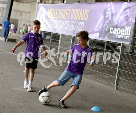 Fussball Viola Kirchtag. SK Austria Klagenfurt.  .  Klagenfurt, am 9.7.2022.
Foto: Kuess
---
pressefotos, pressefotografie, kuess, qs, qspictures, sport, bild, bilder, bilddatenbank