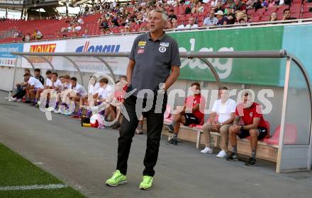 Fussball Testspiel. SK Austria Klagenfurt gegen Kaerntner Auswahl. Trainer Peter Pacult (Austria Klagenfurt). KLagenfurt, am 9.7.2022.
Foto: Kuess
---
pressefotos, pressefotografie, kuess, qs, qspictures, sport, bild, bilder, bilddatenbank