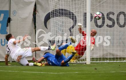 Fussball. OEFB Cup. SAK gegen Wiener Sport-Club. Hrvoje Jakovljevic, (SAK),  Lucas Pfaffl, Florian Proegelhof   (Wiener Sport-Club). Klagenfurt, 15.7.2022.
Foto: Kuess
---
pressefotos, pressefotografie, kuess, qs, qspictures, sport, bild, bilder, bilddatenbank