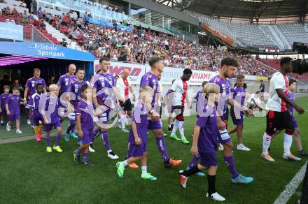 Fussball Testspiel. SK Austria Klagenfurt gegen FC Southampton.   Simon Straudi, Christopher Wernitznig (Klagenfurt). Klagenfurt, am 18.7.2022. 
Foto: Kuess

---
pressefotos, pressefotografie, kuess, qs, qspictures, sport, bild, bilder, bilddatenbank