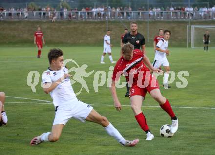 Fussball. Unterliga Ost. St. Veit gegen Sirnitz. Michael Schritliser (St. Veit),  Martin Hinteregger  (Sirnitz). St. Veit, 22.7.2022.
Foto: Kuess
---
pressefotos, pressefotografie, kuess, qs, qspictures, sport, bild, bilder, bilddatenbank