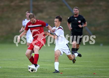 Fussball. Unterliga Ost. St. Veit gegen Sirnitz. Julian Hufnagl (St. Veit),  Martin Hinteregger  (Sirnitz). St. Veit, 22.7.2022.
Foto: Kuess
---
pressefotos, pressefotografie, kuess, qs, qspictures, sport, bild, bilder, bilddatenbank