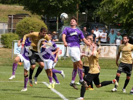 Fussball. Kaerntner Liga. Austria Klagenfurt Amat. gegen Koettmannsdorf.   Patrick Hasenhuettl (Austria Klagenfurt Amat), Stephan Borovnik    (Koettmannsdorf). Brueckl, 23.7.2022.
Foto: Kuess
---
pressefotos, pressefotografie, kuess, qs, qspictures, sport, bild, bilder, bilddatenbank