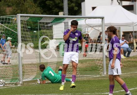 Fussball. Kaerntner Liga. Austria Klagenfurt Amat. gegen Koettmannsdorf.   Torjubel Damjan Jovanovic, Josip Pejic (Austria Klagenfurt Amat). Brueckl, 23.7.2022.
Foto: Kuess
---
pressefotos, pressefotografie, kuess, qs, qspictures, sport, bild, bilder, bilddatenbank