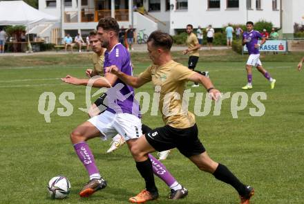 Fussball. Kaerntner Liga. Austria Klagenfurt Amat. gegen Koettmannsdorf.   Patrick Hasenhuettl (Austria Klagenfurt Amat),  Nico Daniel Taschwer (Koettmannsdorf). Brueckl, 23.7.2022.
Foto: Kuess
---
pressefotos, pressefotografie, kuess, qs, qspictures, sport, bild, bilder, bilddatenbank