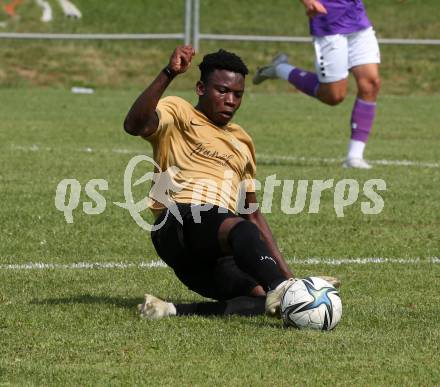 Fussball. Kaerntner Liga. Austria Klagenfurt Amat. gegen Koettmannsdorf.   Confidence Eboigbe Osawe  (Koettmannsdorf). Brueckl, 23.7.2022.
Foto: Kuess
---
pressefotos, pressefotografie, kuess, qs, qspictures, sport, bild, bilder, bilddatenbank