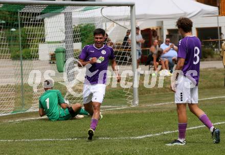 Fussball. Kaerntner Liga. Austria Klagenfurt Amat. gegen Koettmannsdorf.   Torjubel Damjan Jovanovic, Josip Pejic (Austria Klagenfurt Amat). Brueckl, 23.7.2022.
Foto: Kuess
---
pressefotos, pressefotografie, kuess, qs, qspictures, sport, bild, bilder, bilddatenbank