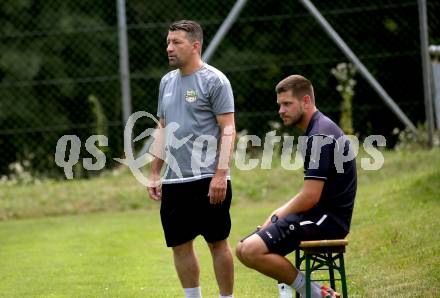 Fussball. Kaerntner Liga. Austria Klagenfurt Amat. gegen Koettmannsdorf.   Trainer Christian Sablatnig (Koettmannsdorf) (Koettmannsdorf). Brueckl, 23.7.2022.
Foto: Kuess
---
pressefotos, pressefotografie, kuess, qs, qspictures, sport, bild, bilder, bilddatenbank