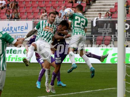 Fussball. Bundesliga. Austria Klagenfurt gegen Rapid Wien. Markus Pink,  (Klagenfurt),  Michael Sollbauer, Martin Koscelnik (Rapid).  Klagenfurt, 31.7.2022.
Foto: Kuess
---
pressefotos, pressefotografie, kuess, qs, qspictures, sport, bild, bilder, bilddatenbank