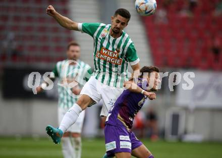 Fussball. Bundesliga. Austria Klagenfurt gegen Rapid Wien. Florian Rieder (Klagenfurt),  Martin Koscelnik (Rapid).  Klagenfurt, 31.7.2022.
Foto: Kuess
---
pressefotos, pressefotografie, kuess, qs, qspictures, sport, bild, bilder, bilddatenbank