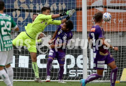 Fussball. Bundesliga. Austria Klagenfurt gegen Rapid Wien. Phillip Menzel, Maximiliano Moreira Romero(Klagenfurt).  Klagenfurt, 31.7.2022.
Foto: Kuess
---
pressefotos, pressefotografie, kuess, qs, qspictures, sport, bild, bilder, bilddatenbank