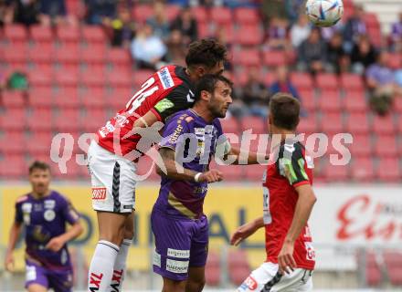 Fussball Bundesliga.  SK Austria Klagenfurt gegen SV Guntamatic Ried.  Markus Pink, (Klagenfurt),  Tin Plavotic  (Ried). Klagenfurt, am 13.8.2022. 
Foto: Kuess

---
pressefotos, pressefotografie, kuess, qs, qspictures, sport, bild, bilder, bilddatenbank