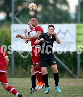 Fussball 2. Klasse C. St. Margarethen im Lavanttal gegen St. Paul. Matthias Schuster, Marcel Dietmar Trettenbrein  (St.Margarethen),   Hinko Gregor (St. Paul).  St. Matgarethen, am 6.8.2022.
Foto: Kuess
---
pressefotos, pressefotografie, kuess, qs, qspictures, sport, bild, bilder, bilddatenbank