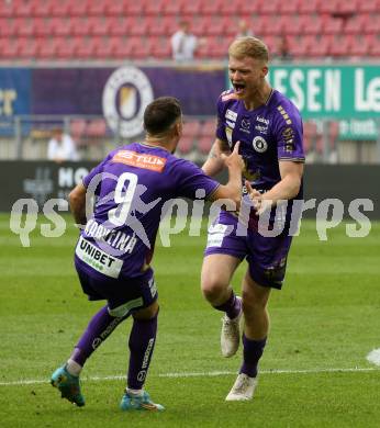 Fussball Bundesliga.  SK Austria Klagenfurt gegen SV Guntamatic Ried.  Torjubel Jonas Arweiler, Sinan Karweina (Klagenfurt). Klagenfurt, am 13.8.2022. 
Foto: Kuess

---
pressefotos, pressefotografie, kuess, qs, qspictures, sport, bild, bilder, bilddatenbank