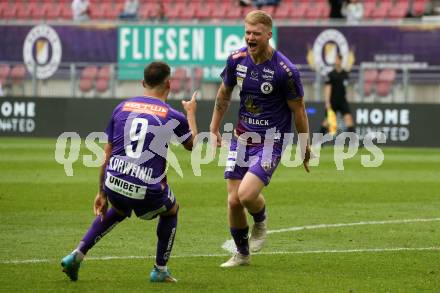 Fussball Bundesliga.  SK Austria Klagenfurt gegen SV Guntamatic Ried.  Torjubel Jonas Arweiler, Sinan Karweina (Klagenfurt). Klagenfurt, am 13.8.2022. 
Foto: Kuess

---
pressefotos, pressefotografie, kuess, qs, qspictures, sport, bild, bilder, bilddatenbank