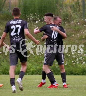 Fussball 1. KLasse. DSG Ferlach gegen St. Margareten im Rosental.    Torjubel Cenric Leon Krassnig, Stefan Nikolic, (St. Margareten). Ferlach, am 23.7.2022.
Foto: Kuess
---
pressefotos, pressefotografie, kuess, qs, qspictures, sport, bild, bilder, bilddatenbank