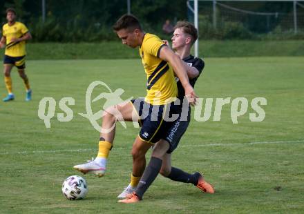 Fussball 1. KLasse. DSG Ferlach gegen St. Margareten im Rosental.    Jakov Mrsic (Ferlach),  Paul Matthias Wedenig  (St. Margareten). Ferlach, am 23.7.2022.
Foto: Kuess
---
pressefotos, pressefotografie, kuess, qs, qspictures, sport, bild, bilder, bilddatenbank