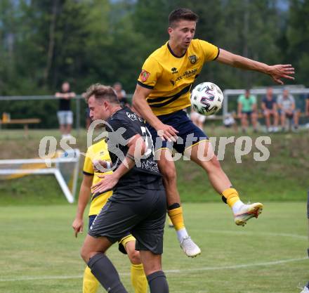 Fussball 1. KLasse. DSG Ferlach gegen St. Margareten im Rosental.    Jakov Mrsic (Ferlach),  Philipp Karl Mocnik  (St. Margareten). Ferlach, am 23.7.2022.
Foto: Kuess
---
pressefotos, pressefotografie, kuess, qs, qspictures, sport, bild, bilder, bilddatenbank