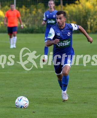 Fussball. Unterliga West. Dellach Gail gegen Penk.   Samir Nuhanovic (Dellach). Dellach im Gailtal, am 14.8.2022.
Foto: Kuess
---
pressefotos, pressefotografie, kuess, qs, qspictures, sport, bild, bilder, bilddatenbank